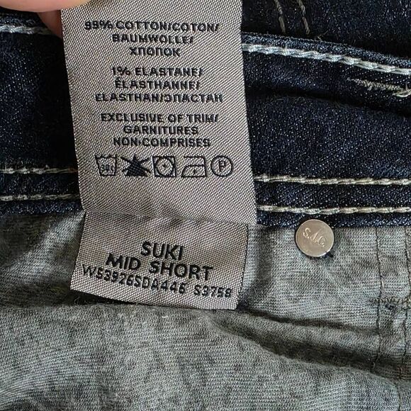 Silver Jeans Co. Suki Mid Short Distressed Denim Sz 16 - Picture 6 of 8